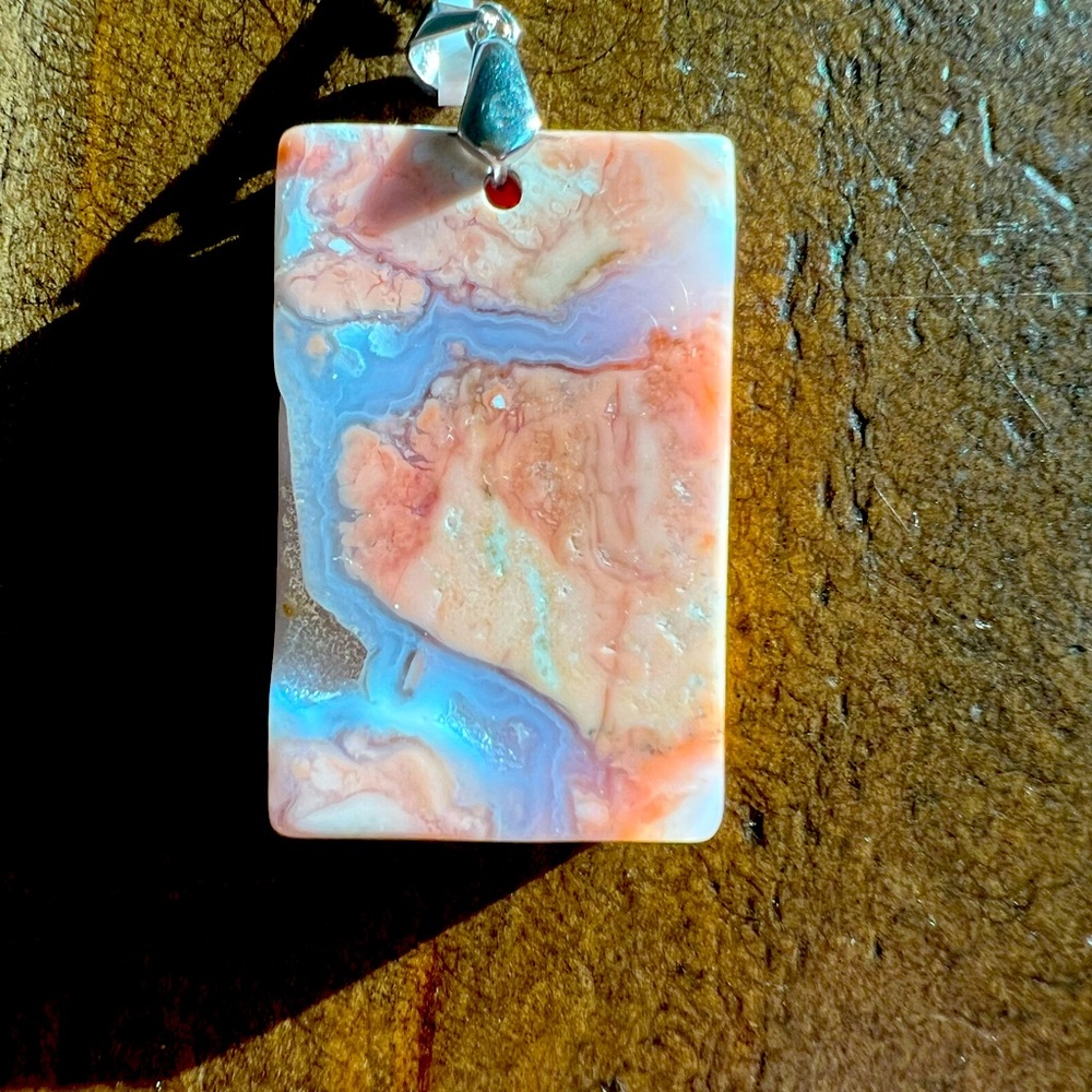 ✨Pink Agate Pendant✨